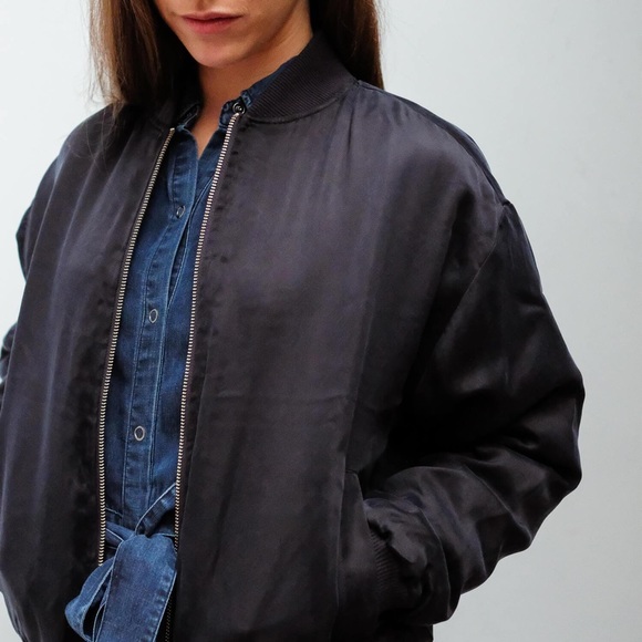 🔥🔥J Brand Marlo reversible bomber size S🔥🔥 - Picture 5 of 10